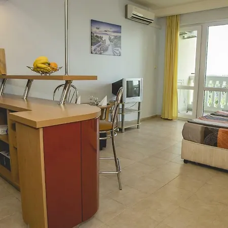 Private In Planet Hotel, Sunny Center Apartment