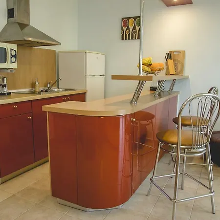 Private In Planet Hotel, Sunny Center