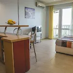 Apartment Private In Planet Hotel, Sunny Center By Flаt Manаger Sunny Beach